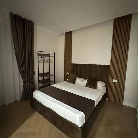 Royal Hammer 4* Naples